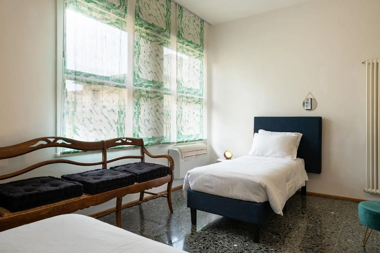 Por Santa Maria Apartment Florence