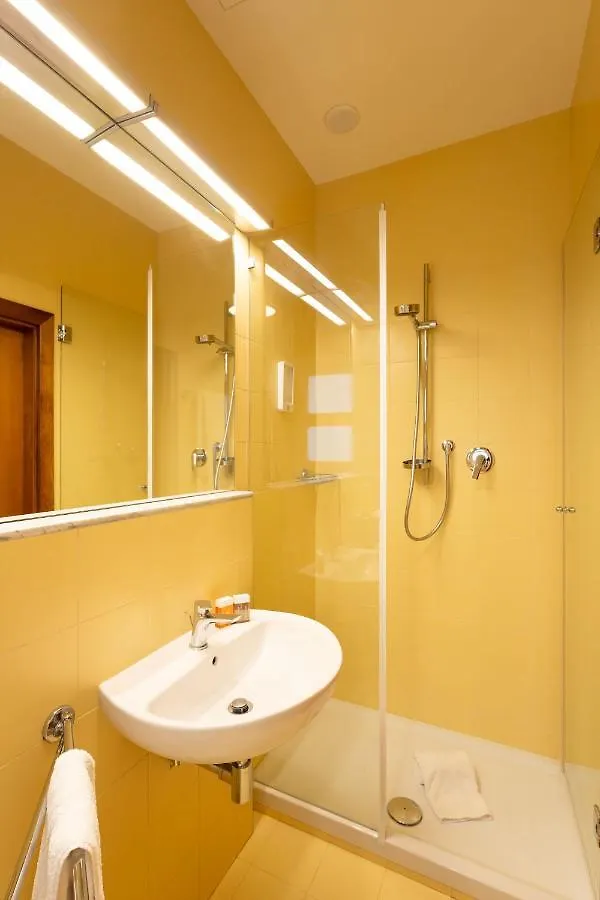 Por Santa Maria Apartment Florence