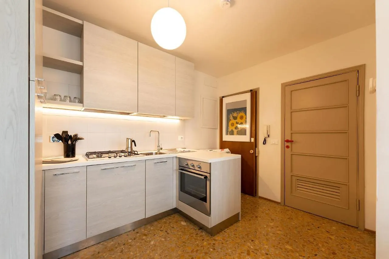 Por Santa Maria Apartment Florence Italy